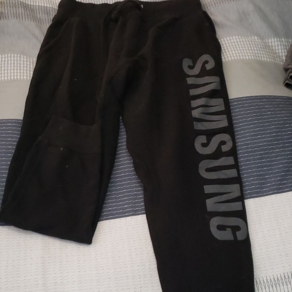 Samsung joggers - Picture 1 of 2